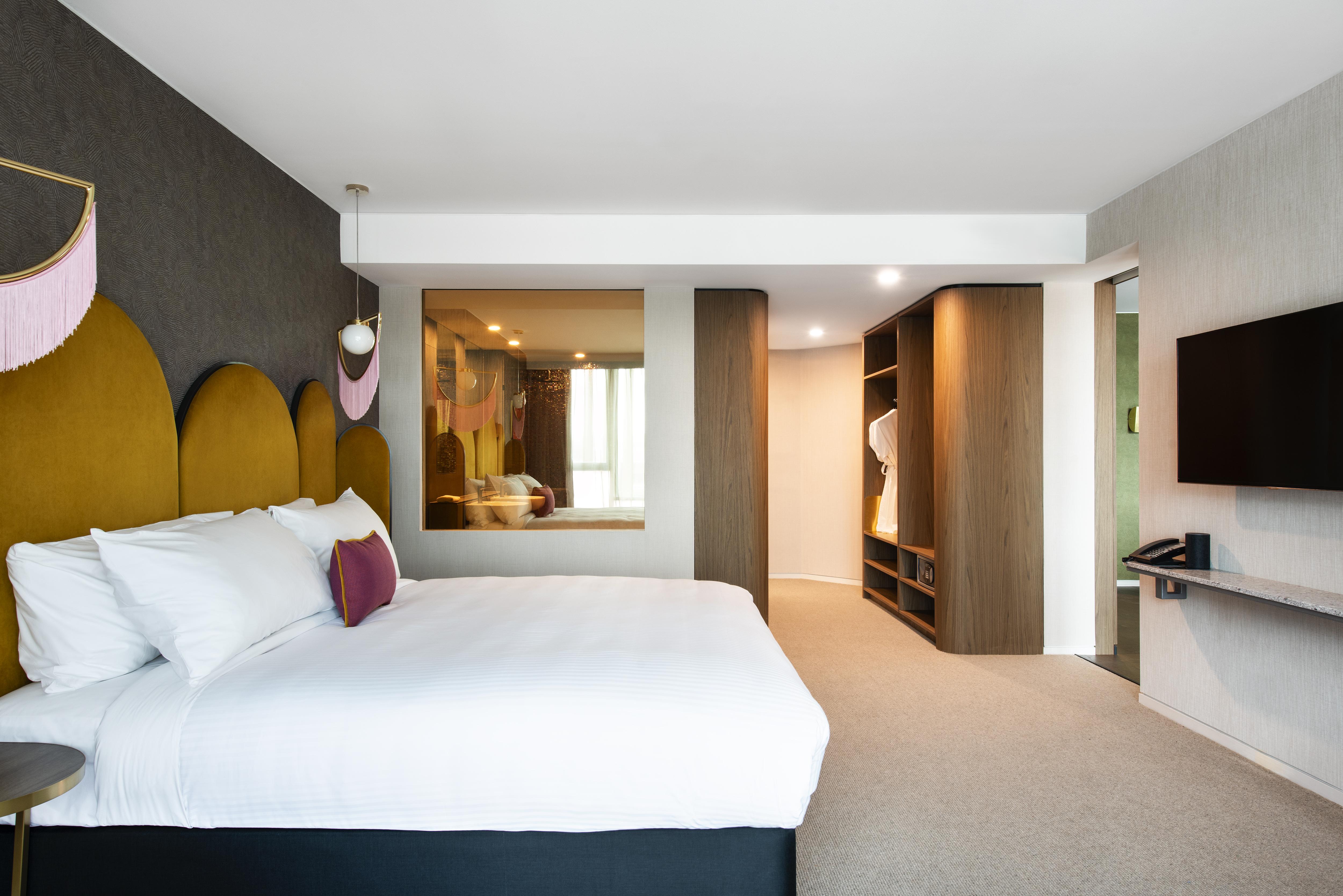 Ovolo The Valley Brisbane Eksteriør billede A bedroom at the Hotel