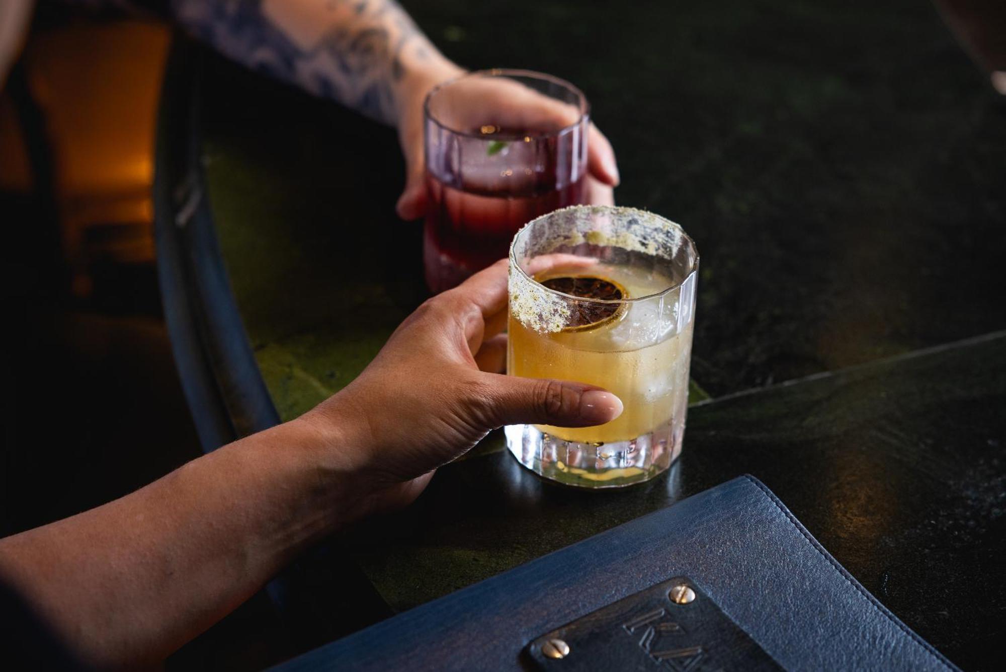 Ovolo The Valley Brisbane Eksteriør billede A whiskey sour