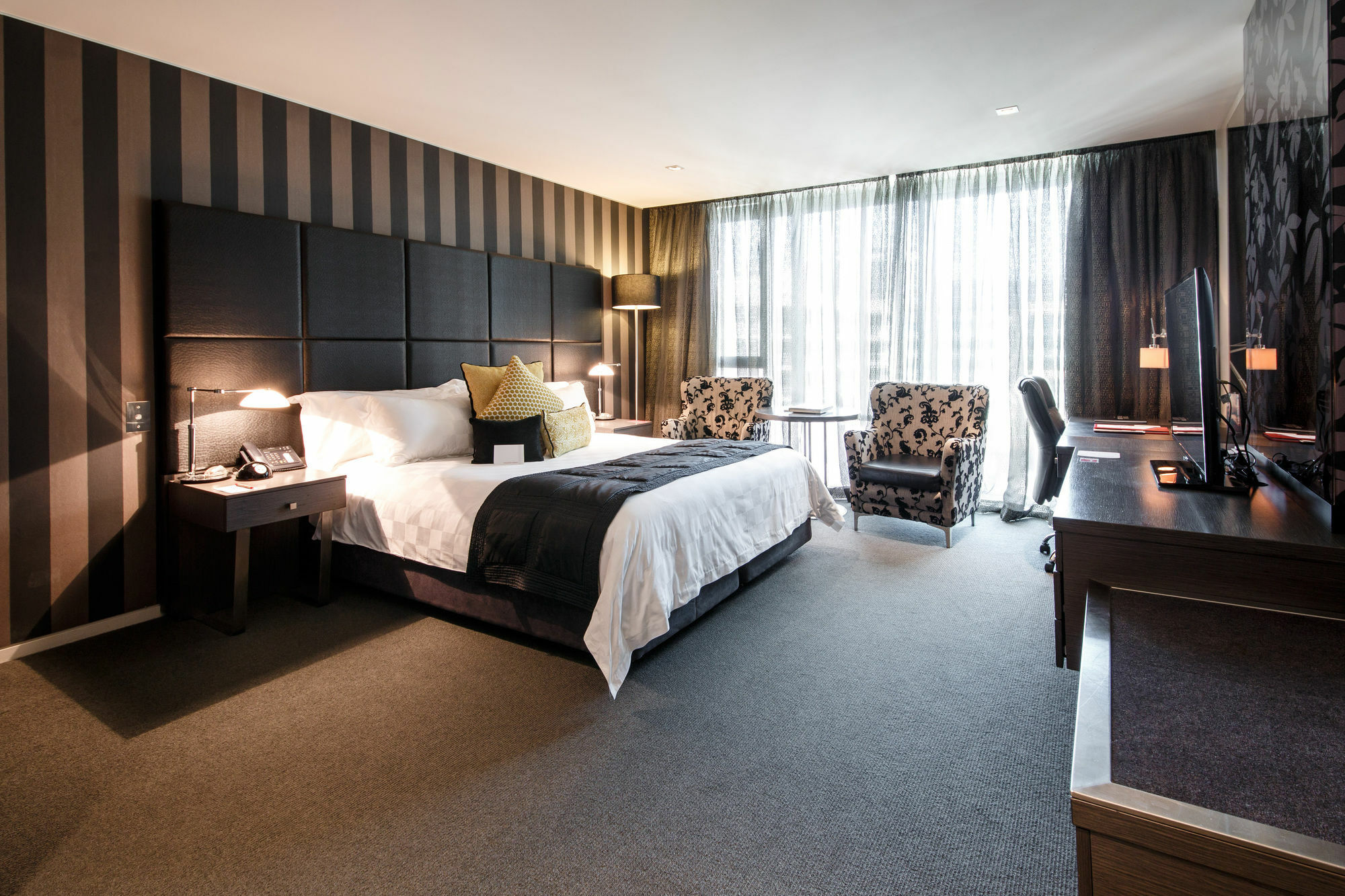 Ovolo The Valley Brisbane Eksteriør billede A room at the hotel